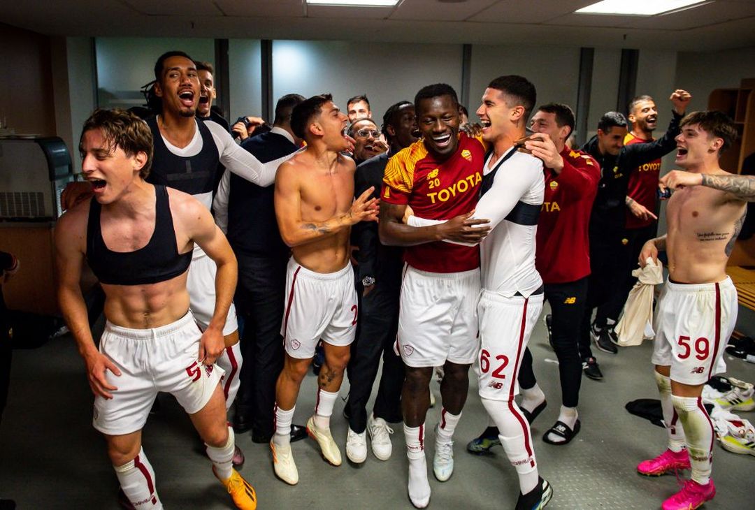 La Roma in finale di Europa League: che festa negli spogliatoi – FOTO GALLERY - immagine 30