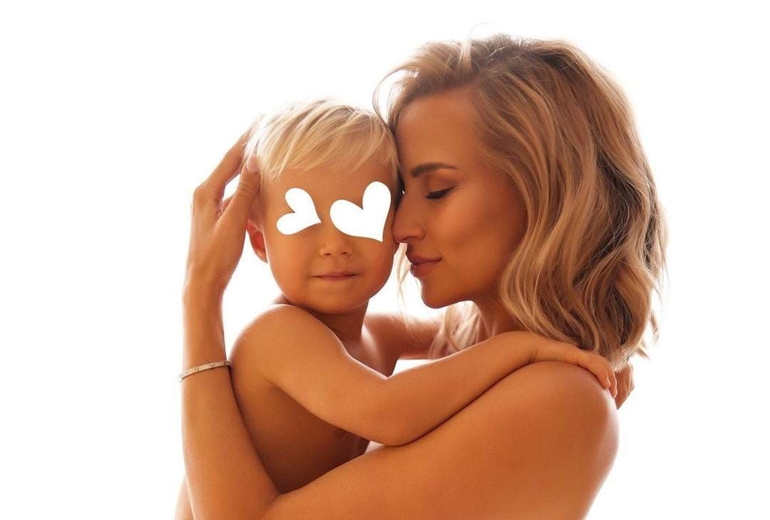 Wags viola: Barak e la sua Nikola, Natale in dolce attesa. Che FOTO! - immagine 7