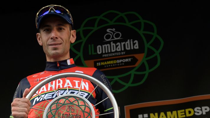 Italian cyclist Vincenzo Nibali from Bahrein-Merida team celebrates with the trophy on the podium during the price ceremony after winning the 111th edition of The Giro di Lombardia (Tour of Lombardy) - a 250km cycling race from Bergamo to Como -  in Como on October 7, 2017.  / AFP PHOTO / MIGUEL MEDINA        (Photo credit should read MIGUEL MEDINA/AFP/Getty Images) 