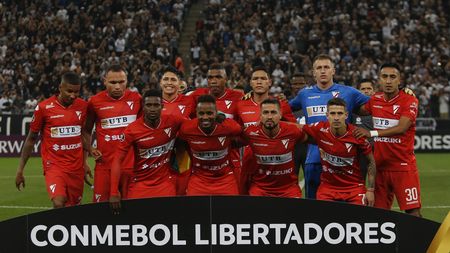 SAO PAULO, BRAZIL - MAY 26: Players of Always Ready pose the team photo prior to the match between Corinthians and Always Ready as part of Group E of Copa CONMEBOL Libertadores 2022 at Neo Quimica Arena on May 26, 2022 in Sao Paulo, Brazil. (Photo by Ricardo Moreira/Getty Images)