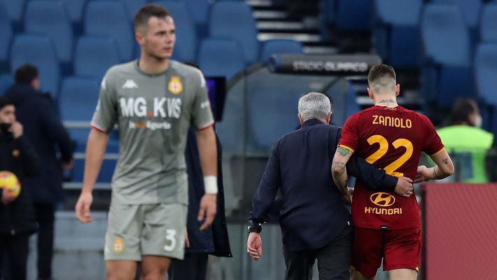 TMW: Protesta dei tifosi della Roma davanti alla sede FIGC: “Arbitri, ora basta” - immagine 1