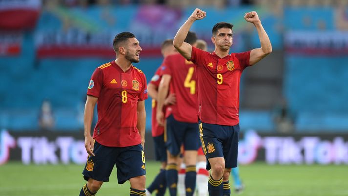 SEVILLE, SPAIN - JUNE 19: Koke and Gerard Moreno of Spain celebrate their side's first goal scored by team mates Alvaro Morata (not pictured) during the UEFA Euro 2020 Championship Group E match between Spain and Poland at Estadio La Cartuja on June 19, 2021 in Seville, Spain. (Photo by David Ramos/Getty Images) SEVILLE, SPAIN - JUNE 19: Koke and Gerard Moreno of Spain celebrate their side's first goal scored by team mates Alvaro Morata (not pictured) during the UEFA Euro 2020 Championship Group E match between Spain and Poland at Estadio La Cartuja on June 19, 2021 in Seville, Spain. (Photo by David Ramos/Getty Images)