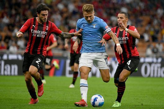 Calabria e Bennacer chiudono Ciro Immobile. Calabria e Bennacer chiudono Ciro Immobile.