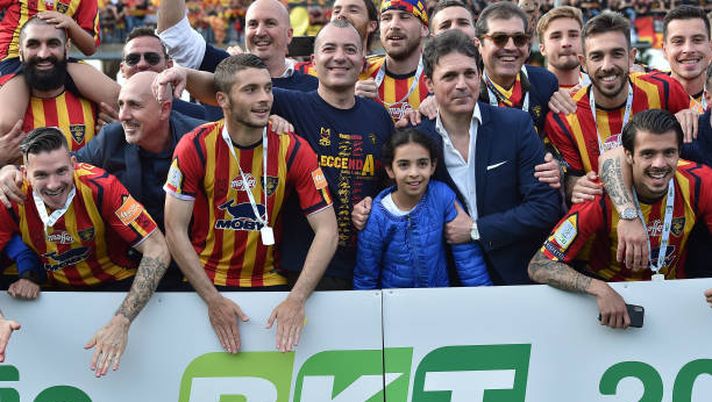 LECCE, ITALY - MAY 11: Saverio Sticchi Damiani (C) President of US Lecce celebrates the second place in the Serie B championship and promotion in the Serie A championship after the Serie B match between US Lecce and AC Spezia at Stadio Via del Mare on May 12, 2019 in Lecce, Italy. (Photo by Giuseppe Bellini/Getty Images for Lega B) LECCE, ITALY - MAY 11: Saverio Sticchi Damiani (C) President of US Lecce celebrates the second place in the Serie B championship and promotion in the Serie A championship after the Serie B match between US Lecce and AC Spezia at Stadio Via del Mare on May 12, 2019 in Lecce, Italy. (Photo by Giuseppe Bellini/Getty Images for Lega B)