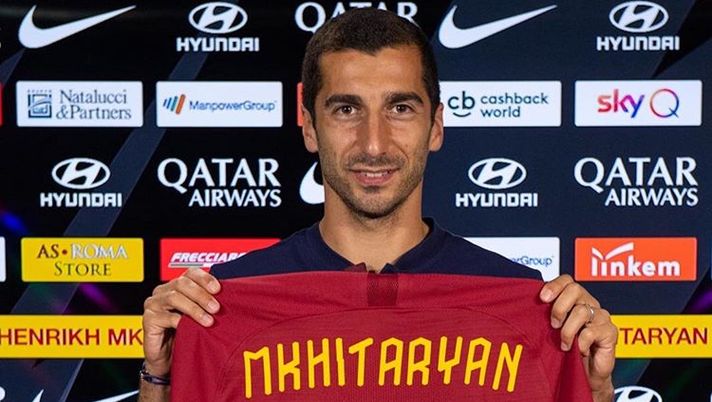 Mkhitaryan con la nuova maglia numero 77 Mkhitaryan con la nuova maglia numero 77
