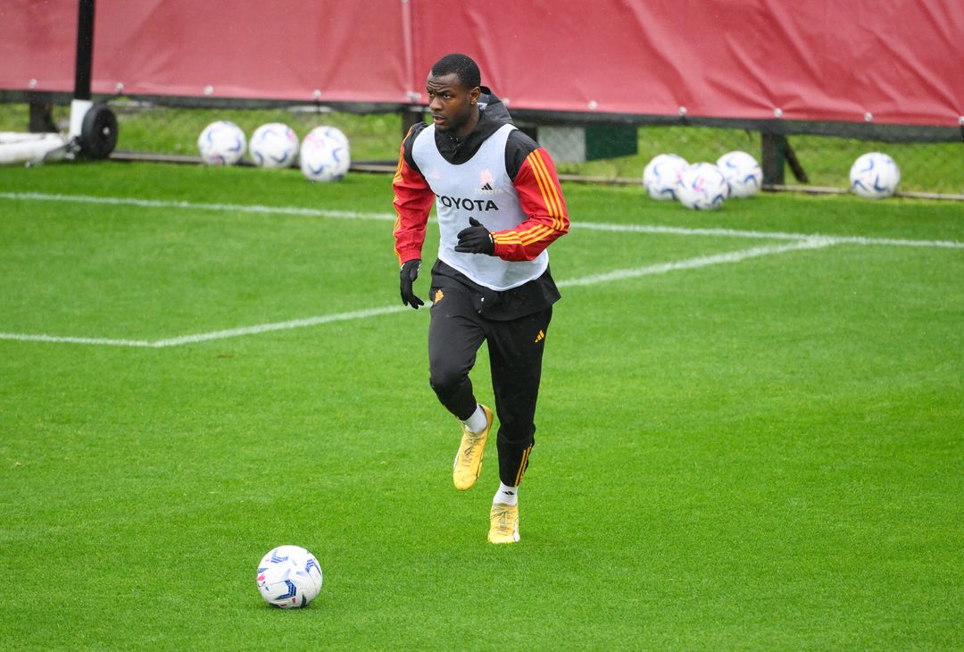 Roma, la ripresa degli allenamenti sotto la pioggia a Trigoria – FOTOGALLERY - immagine 37