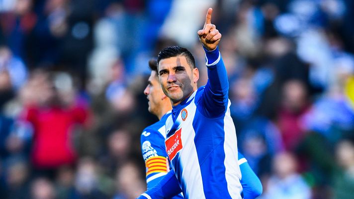 BARCELONA, SPAIN - JANUARY 29: Jose Antonio Reyes of RCD Espanyol celebrates after scoring his team's first goal from the penalty spot during the La Liga match between RCD Espanyol and Sevilla FC at Cornella-El Prat stadium on January 29, 2017 in Barcelona, Spain. (Photo by David Ramos/Getty Images) BARCELONA, SPAIN - JANUARY 29: Jose Antonio Reyes of RCD Espanyol celebrates after scoring his team's first goal from the penalty spot during the La Liga match between RCD Espanyol and Sevilla FC at Cornella-El Prat stadium on January 29, 2017 in Barcelona, Spain. (Photo by David Ramos/Getty Images)