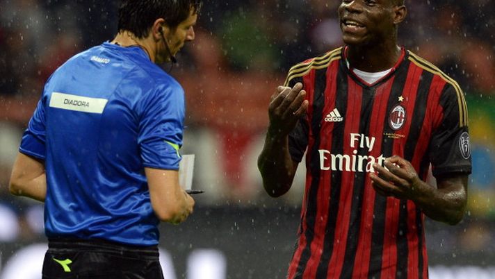 Calciomercato Palermo: anche il Besiktas molla Balotelli. Il patron: “Un ragazzo troppo difficile”  Calciomercato Palermo: anche il Besiktas molla Balotelli. Il patron: “Un ragazzo troppo difficile”