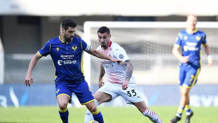 Rade Krunic Miguel Veloso