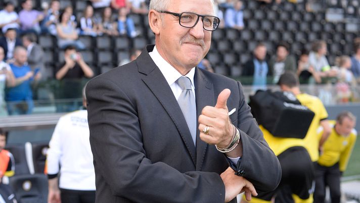 UDINE, ITALY - MAY 21: Head coach of Udinese Luigi Del Neri looks on during the Serie A match between Udinese Calcio and UC Sampdoria at Stadio Friuli on May 21, 2017 in Udine, Italy. (Photo by Dino Panato/Getty Images) UDINE, ITALY - MAY 21: Head coach of Udinese Luigi Del Neri looks on during the Serie A match between Udinese Calcio and UC Sampdoria at Stadio Friuli on May 21, 2017 in Udine, Italy. (Photo by Dino Panato/Getty Images)