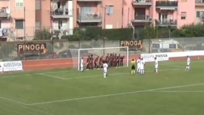 Tutti sulla linea di porta: ma la punizione finisce in rete! MA LA CAVESE SEGNA UGUALE...