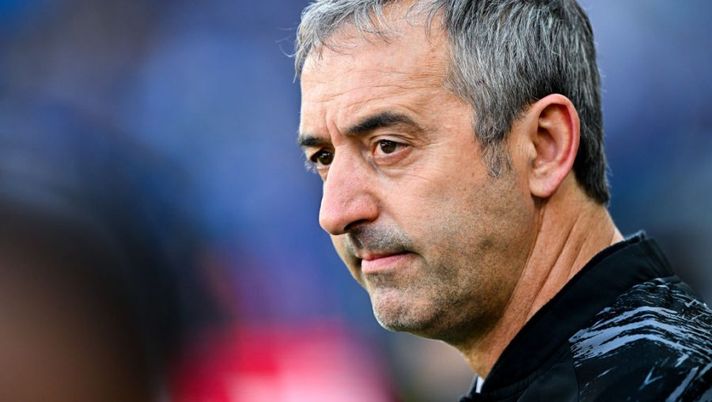 GENOA, ITALY - APRIL 16: Marco Giampaolo head coach of Sampdoria looks on prior to kick-off in the Serie A match between UC Sampdoria and US Salernitana at Stadio Luigi Ferraris on April 16, 2022 in Genoa, Italy. (Photo by Getty Images) Giampaolo: “Mancano i sostituti di Ekdal e Thorsby”. Samp pronta a fare questi 4/5 colpi - immagine 1