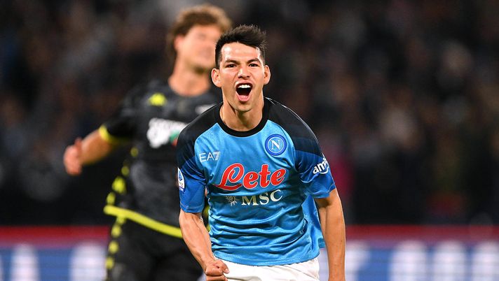 NAPLES, ITALY - NOVEMBER 08: Hirving Lozano of SSC Napoli celebrates after scoring their sides first goal from the penalty spot during the Serie A match between SSC Napoli and Empoli FC at Stadio Diego Armando Maradona on November 08, 2022 in Naples, Italy. (Photo by Francesco Pecoraro/Getty Images) lozano