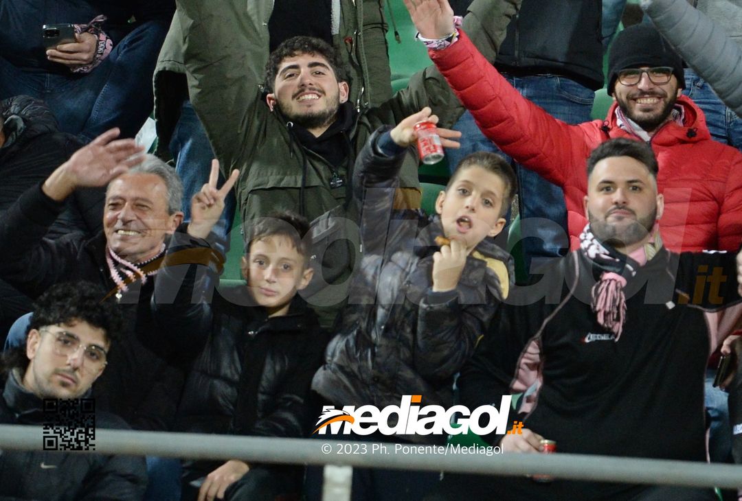 FOTOTIFO Palermo-Modena 5-2, gli scatti ai tifosi al “Renzo Barbera” (Gallery) - immagine 28