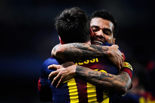 Dani Alves Messi (getty images) Dani Alves Messi (getty images)