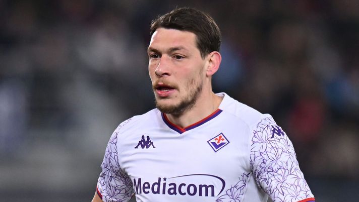 Belotti e Nicola cuori granata: incontro e abbraccio nel post Empoli-Fiorentina - immagine 1