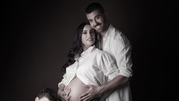 Shooting di famiglia per Spinazzola e la sua Miriam: la coppia in attesa del secondo figlio