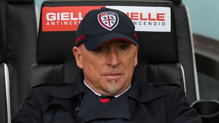 UDINE, ITALY - DECEMBER 21:  Rolando Maran head coach of Cagliari Calcio  looks on during the Serie A match between Udinese Calcio and Cagliari Calcio at Stadio Friuli on December 21, 2019 in Udine, Italy.  (Photo by Alessandro Sabattini/Getty Images) 