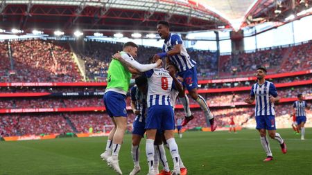 Classico Portoghese, Benfica ko col Porto