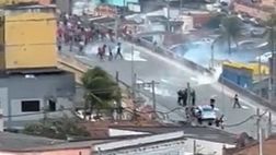 Derby carioca, la rissa in strada è già virale: Polizia militare, filmati sotto esame