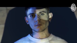 NEWS MILAN – Il rapper Rkomi racconta la sua passione rossonera