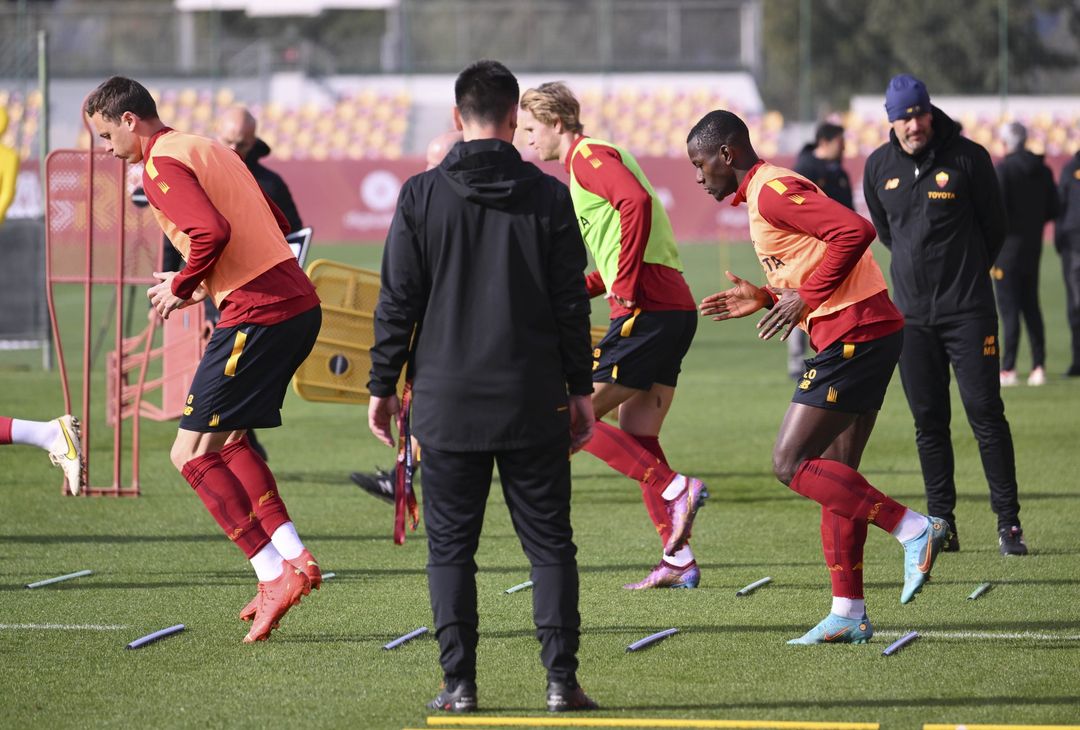 Roma, allenamento alla vigilia del match contro il Genoa – FOTO GALLERY - immagine 19