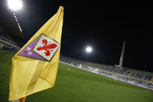  FLORENCE, ITALY - MARCH 03: A general view of the ACF flag prior to the Serie A match between ACF Fiorentina and AS Roma at Stadio Artemio Franchi on March 3, 2021 in Florence, Italy. (Photo by Gabriele Maltinti/Getty Images) 