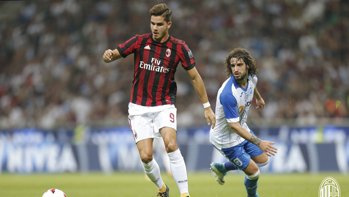 André Silva durante Milan-Craiova (credits: acmilan.com) 
