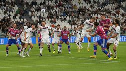 Gol annullato a Milik, anche Ryanair commenta e prende in giro il Var