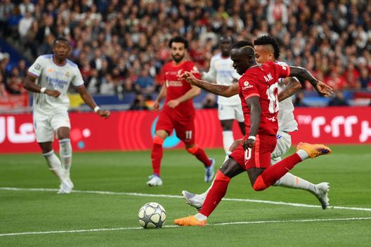 (Photo by Shaun Botterill/Getty Images) La sferzata di Owen: “Non ho ancora capito perché Mané ha lasciato il Liverpool…”- immagine 2