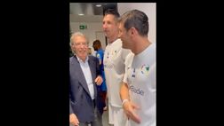 VIDEO / Materazzi e Zanetti di nuovo insieme negli spogliatoi: poi l’abbraccio con Moratti