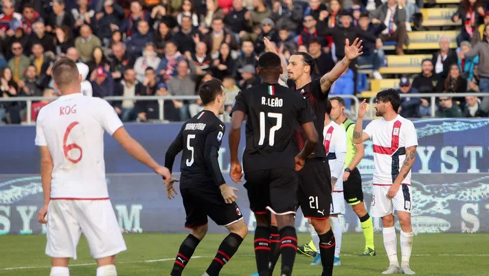 Zlatan Ibrahimovic (attaccante AC Milan), qui esulta per il suo gol in Cagliari-Milan 0-2 (Serie A 2019-2020) | AC Milan News (Getty Images)