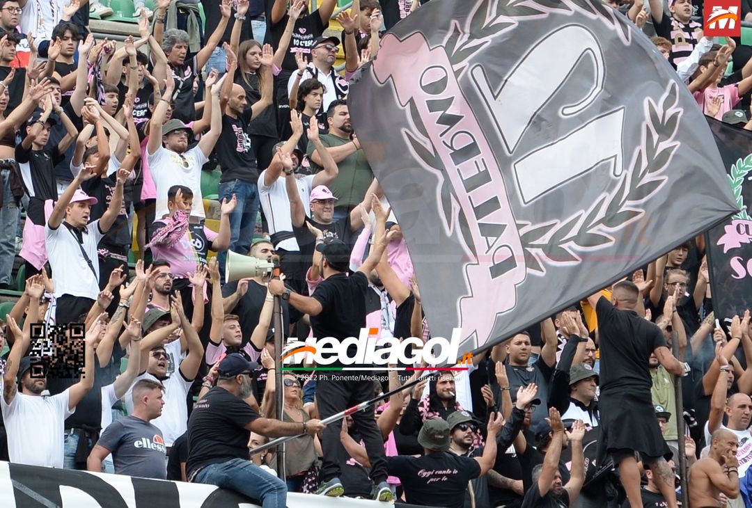 FOTOTIFO Palermo-Pisa 3-3, i tifosi allo Stadio “Renzo Barbera” (Gallery) - immagine 65