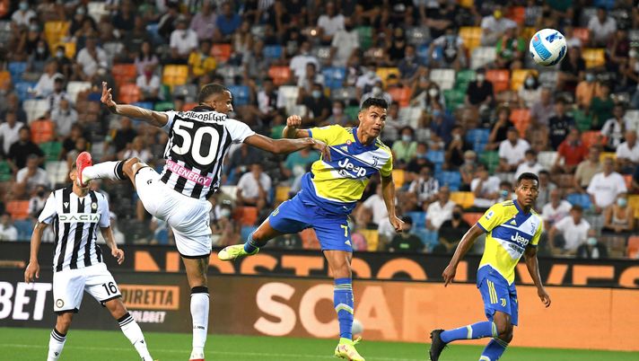 UDINE, ITALY - AUGUST 22: Cristiano Ronaldo of Juventus scores his team's third goal before the referee disallowed it during the Serie A match between Udinese Calcio v Juventus at Dacia Arena on August 22, 2021 in Udine, Italy. (Photo by Alessandro Sabattini/Getty Images) UDINE, ITALY - AUGUST 22: Cristiano Ronaldo of Juventus scores his team's third goal before the referee disallowed it during the Serie A match between Udinese Calcio v Juventus at Dacia Arena on August 22, 2021 in Udine, Italy. (Photo by Alessandro Sabattini/Getty Images)