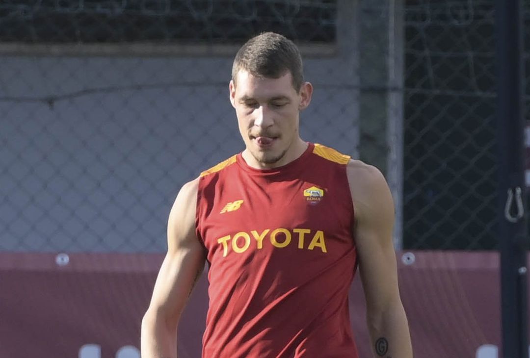 Roma, rifinitura prima del Monza: Belotti c’è. Squadra in ritiro – FOTO GALLERY - immagine 60
