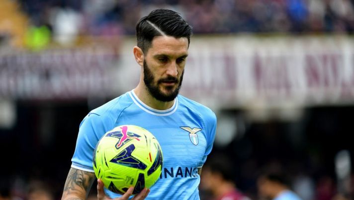 SALERNO, ITALY - FEBRUARY 19: Luis Alberto of SS Lazio during the Serie A match between Salernitana and SS Lazio at Stadio Arechi on February 19, 2023 in Salerno, Italy. (Photo by Marco Rosi - SS Lazio/Getty Images) Gazzetta, super voto per Immobile e bocciatura per Luis Alberto: “Errore grave” - immagine 1