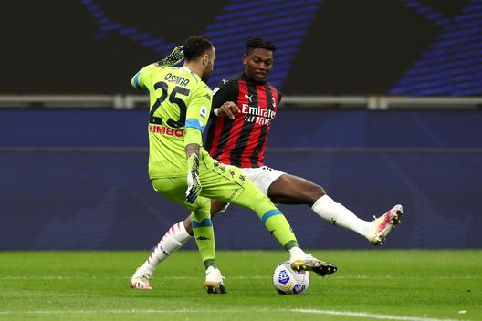 David Ospina, Rafael Leao (Photo by Marco Luzzani/Getty Images) milan napoli
