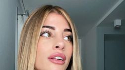 Chiara Nasti diventa ancora più bionda: le foto pubblicate dalla modella
