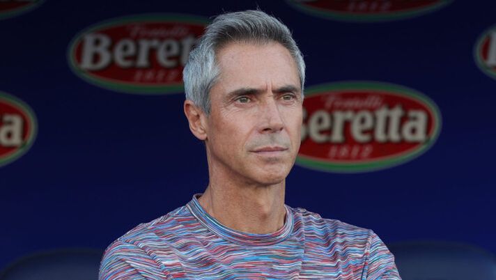 EMPOLI, ITALY - SEPTEMBER 27: Paulo Sousa manager of US Salernitana looks on during the Serie A TIM match between Empoli FC and US Salernitana at Stadio Carlo Castellani on September 27, 2023 in Empoli, Italy. (Photo by Gabriele Maltinti/Getty Images) Sousa: “Problemi per Candreva. I risultati condizionano, la peggiore prestazione nella mia gestione” - immagine 1
