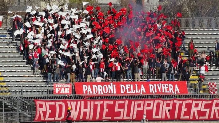 Steward minacciato e colpito: 3 Daspo dopo il derby Rimini-Cesena Steward minacciato e colpito: 3 Daspo dopo il derby Rimini-Cesena