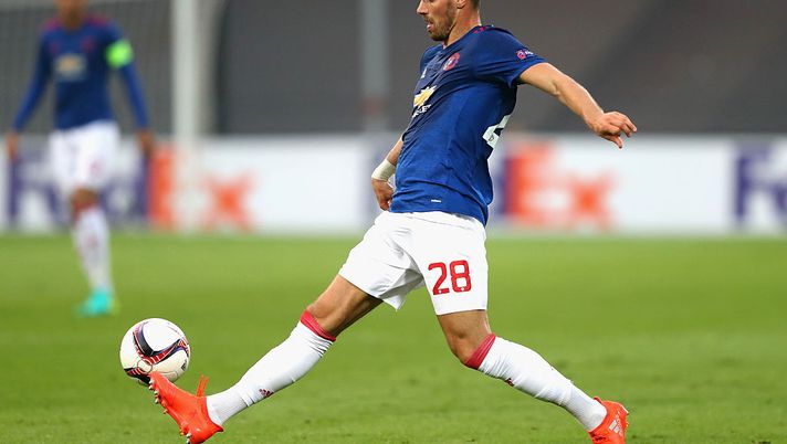 ROTTERDAM, NETHERLANDS - SEPTEMBER 15:  Morgan Schneiderlin of Manchester United in action during the UEFA Europa League Group A match between Feyenoord and Manchester United FC at Feijenoord Stadion on September 15, 2016 in Rotterdam, .  (Photo by Dean Mouhtaropoulos/Getty Images) 