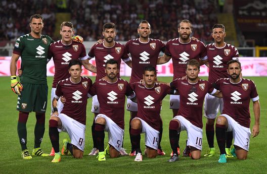  TURIN, ITALY - AUGUST 28: Players of FC Torino line up during the Serie A match between FC Torino and Bologna FC at Stadio Olimpico di Torino on August 28, 2016 in Turin, Italy. (Photo by Valerio Pennicino/Getty Images) 