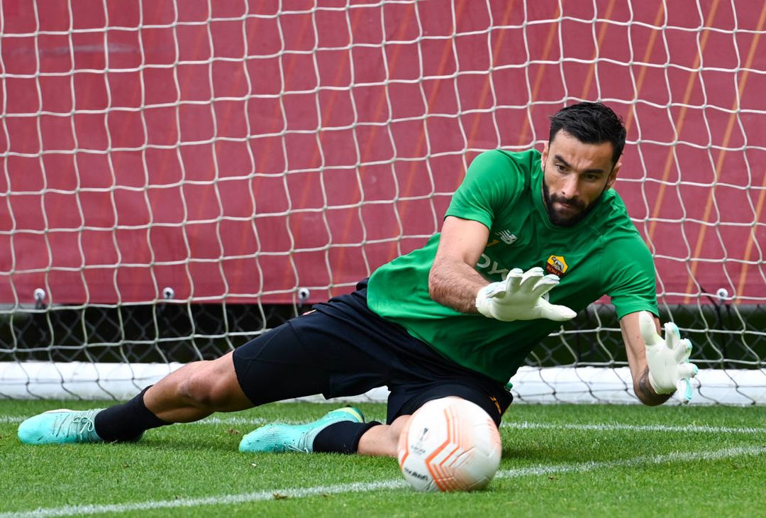 Primo allenamento in vista del Bayer: a parte Smalling e Dybala – FOTO GALLERY - immagine 3