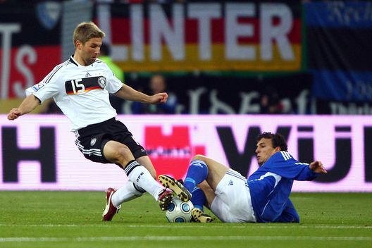 (Photo by Christof Koepsel/Bongarts/Getty Images) Il ds dello Stoccarda “uscite allo scoperto”: appello di Hitzlsperger ai calciatori omosessuali- immagine 2