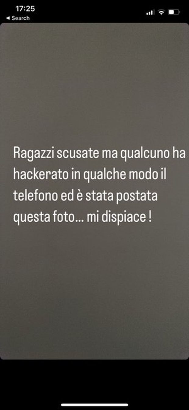 Tutto nudo sui social, colpa dell’hacker: disavventura social per Davide Frattesi- immagine 3