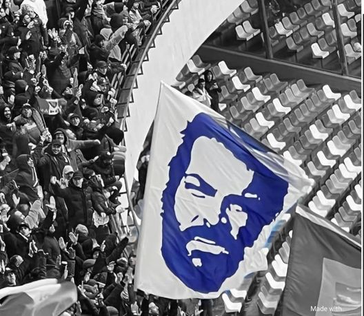 FOTO Napoli-Verona, in Curva B appare la bandiera di Bud Spencer: il motivo- immagine 2