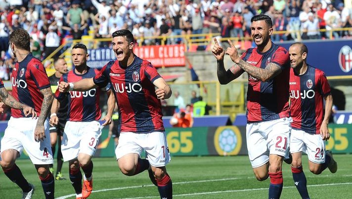 BOLOGNA, ITALY - APRIL 27: Roberto Soriano of Bologna FC celebrates after scoring a goal during the Serie A match between Bologna FC and Empoli at Stadio Renato Dall'Ara on April 27, 2019 in Bologna, Italy. (Photo by Mario Carlini / Iguana Press/Getty Images) BOLOGNA, ITALY - APRIL 27: Roberto Soriano of Bologna FC celebrates after scoring a goal during the Serie A match between Bologna FC and Empoli at Stadio Renato Dall'Ara on April 27, 2019 in Bologna, Italy. (Photo by Mario Carlini / Iguana Press/Getty Images)