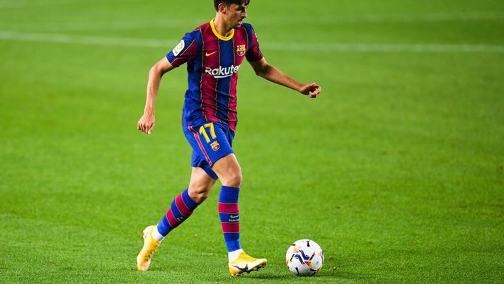 BARCELONA, SPAIN - SEPTEMBER 27: Francisco Trincao of FC Barcelona runs with the ball during the La Liga Santander match between FC Barcelona and Villarreal CF at Camp Nou on September 27, 2020 in Barcelona, Spain. Football Stadiums around Europe remain empty due to the Coronavirus Pandemic as Government social distancing laws prohibit fans inside venues resulting in fixtures being played behind closed doors. (Photo by David Ramos/Getty Images) Francisco Trincao Barcellona