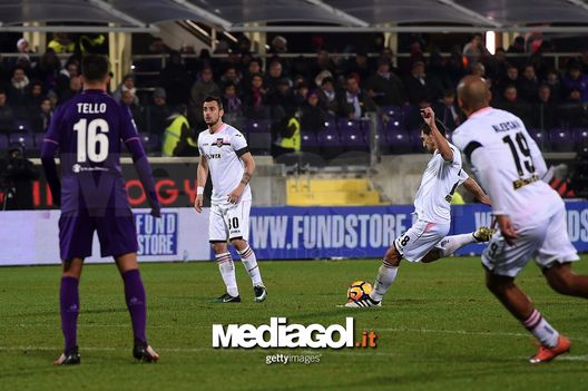 FLORENCE, ITALY - DECEMBER 04: Mato Jajalo of Palermo scores the equalizing goal during the Serie A match between ACF Fiorentina and US Citta di Palermo at Stadio Artemio Franchi on December 4, 2016 in Florence, Italy.  (Photo by Tullio M. Puglia/Getty Images) 