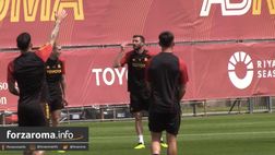 VIDEO – Trigoria, Cristante prende in giro Smalling per uno stop sbagliato